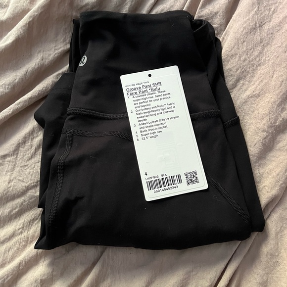 BRAND NEW Lululemon Groove Super-High-Rise Flare Pant - Picture 5 of 5
